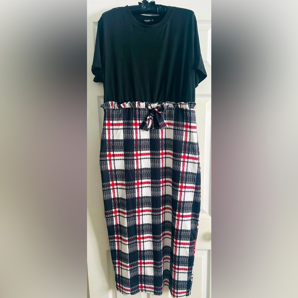Ruffle trim red/black plaid 2 in 1 fitted dress, short sleeve, split back, 1X